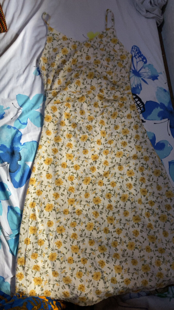 Robe courte imprimée fleurs jaunes