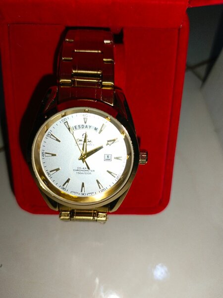 Montre de luxe élégante