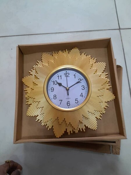 Petit horloge décorative