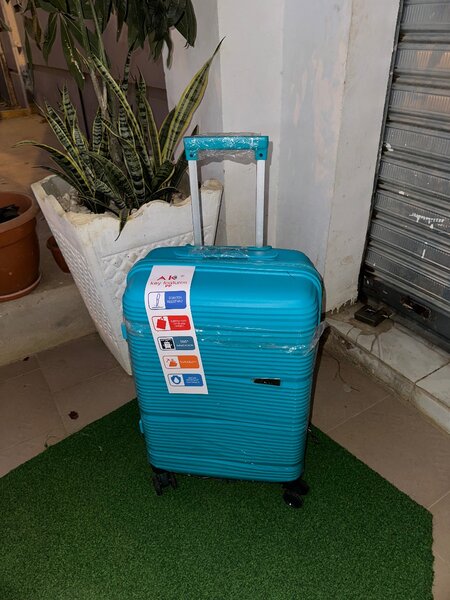 Moyen valise en gomme