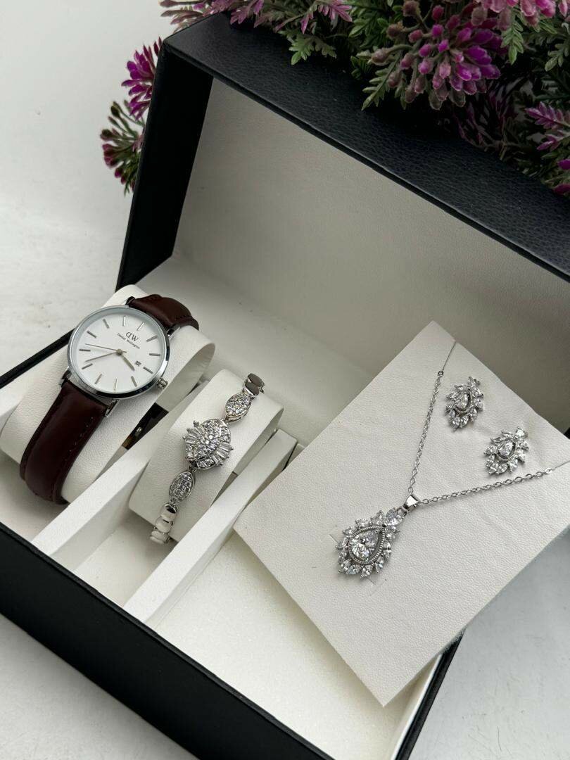 Wrist Watch and Jewellery