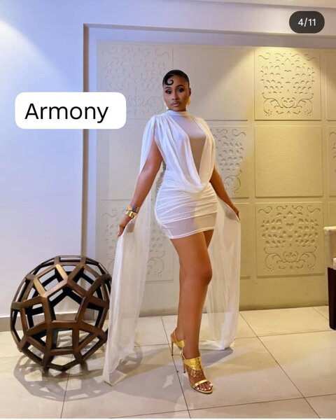 Robe transparente Armony rouge & blanche