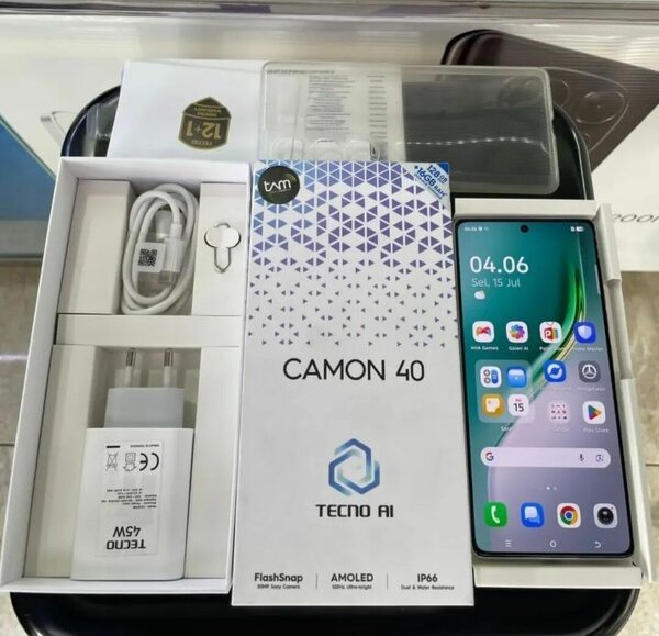 Smartphone Tecno AI Camon 40 Pro