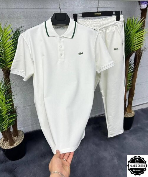 Ensemble de sport élégant