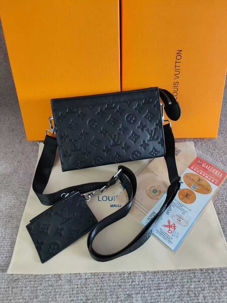 Sac Louis Vuitton Noir