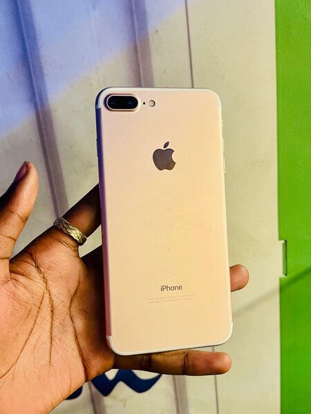 iPhone 7plus 128gb