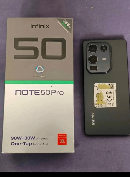 Téléphone Infinix Hot 50 Pro