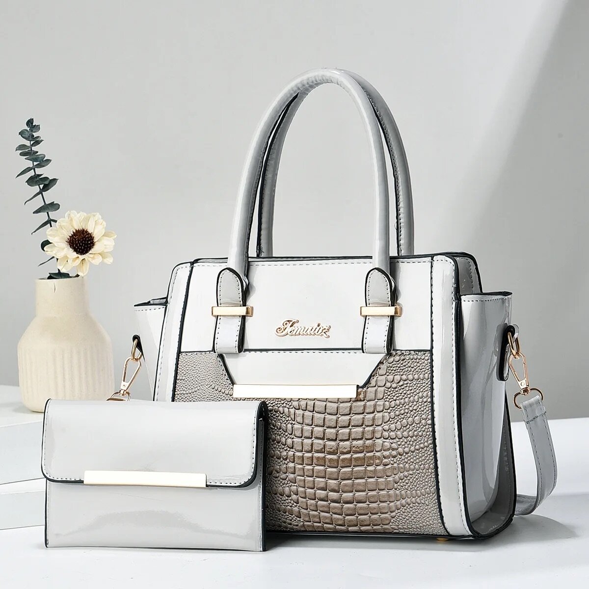 Sac à main pour grande dame en cuir