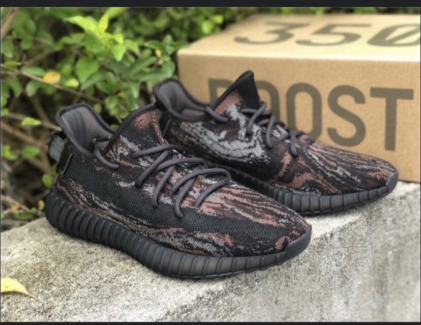 Adidas Yeezy 350 v2(mx rock)