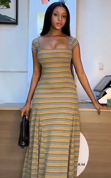 Robe longue rayée chic