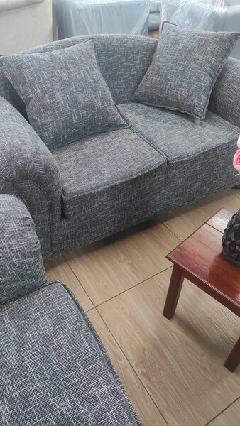 Luxurious Sofa 2+2+1