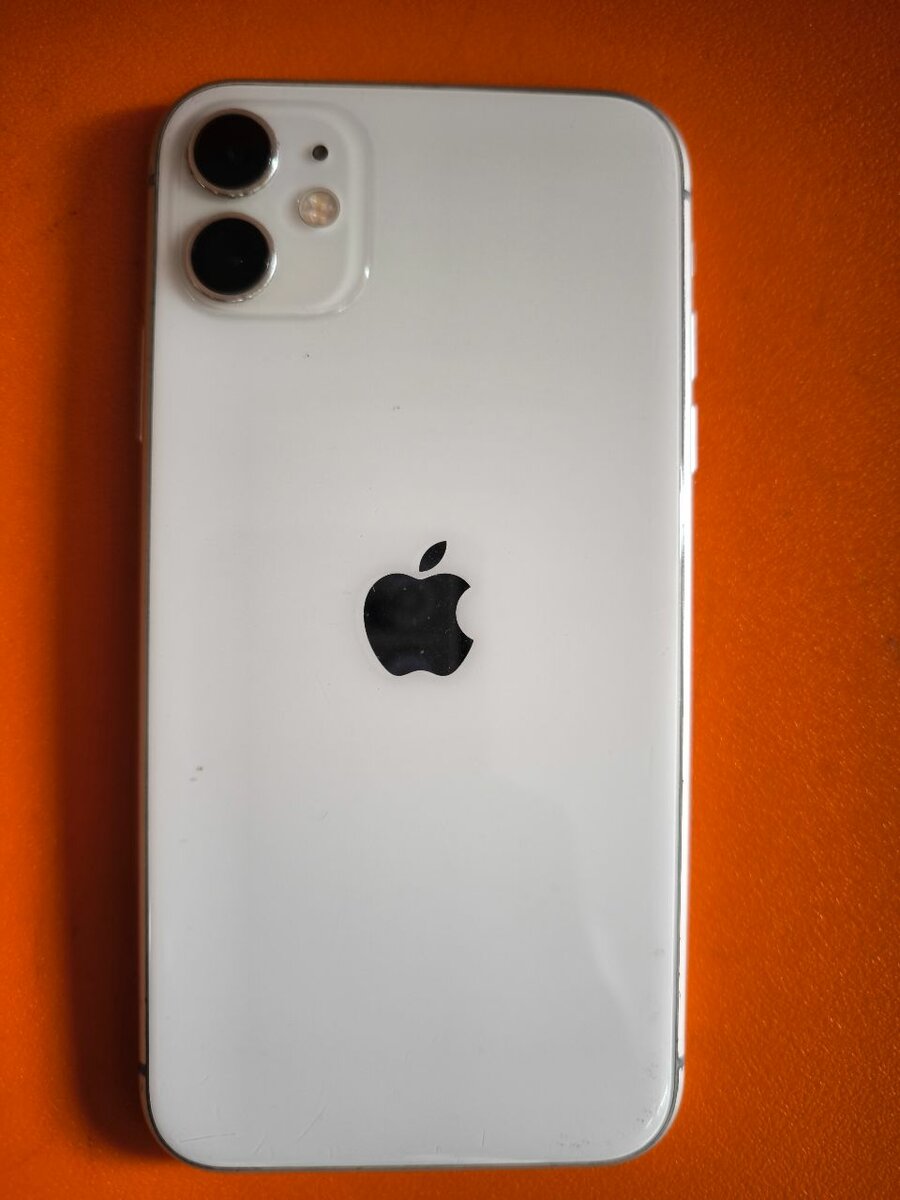 iPhone 11 Blanc 64GB Débloqué