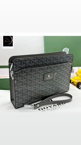 Pochette de luxe moderne