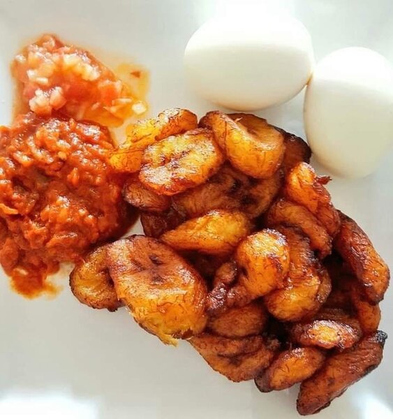 Délice de Plantains Frits et Œufs