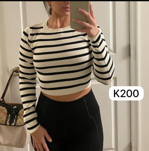 striped top