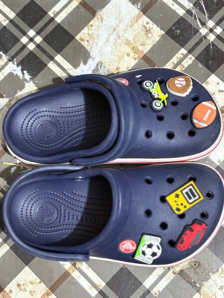 Crocs enfants bleus