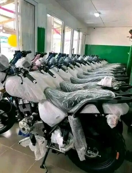 Motos neuves emballées