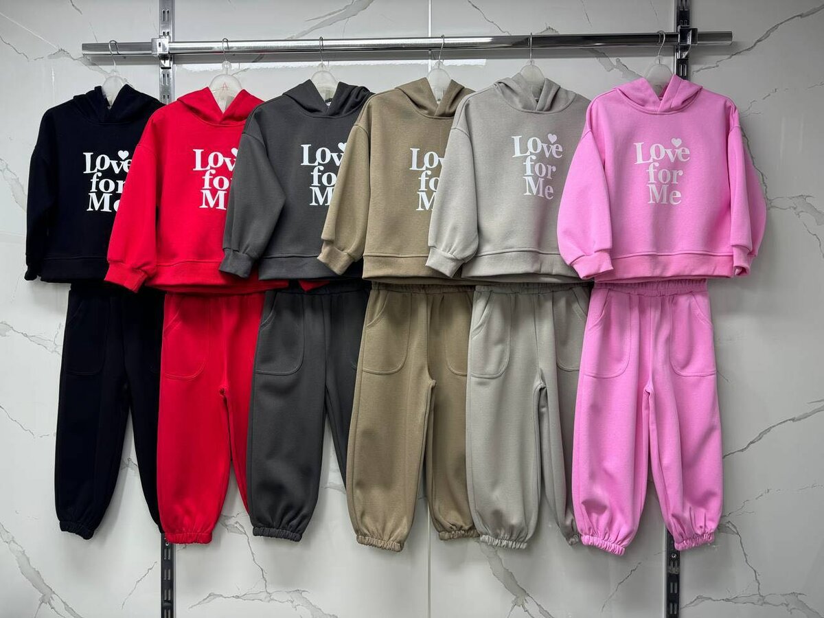 Спортивный костюм