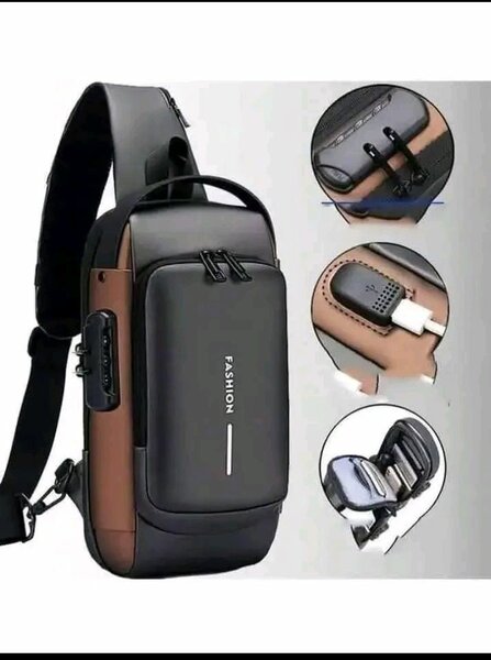 Sacoche Bandoulière USB Homme