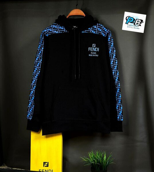 Sweat à capuche Fendi noir