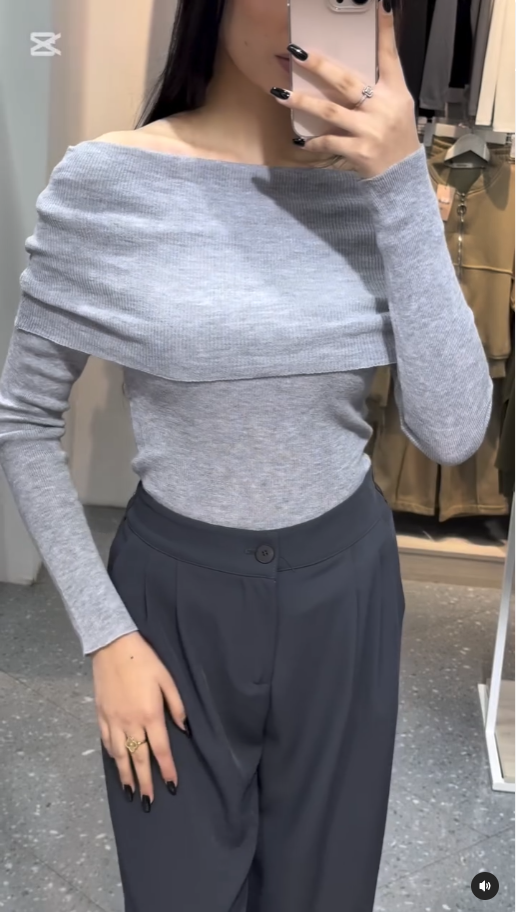 Кофточка с открытыми плечами