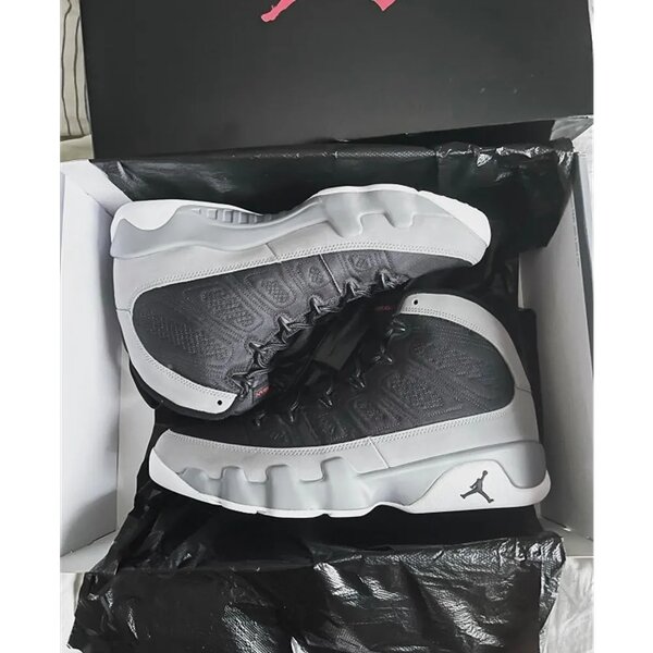 Air Jordan 9