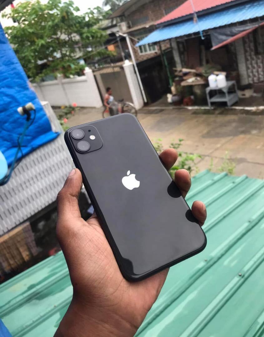 iPhone 11