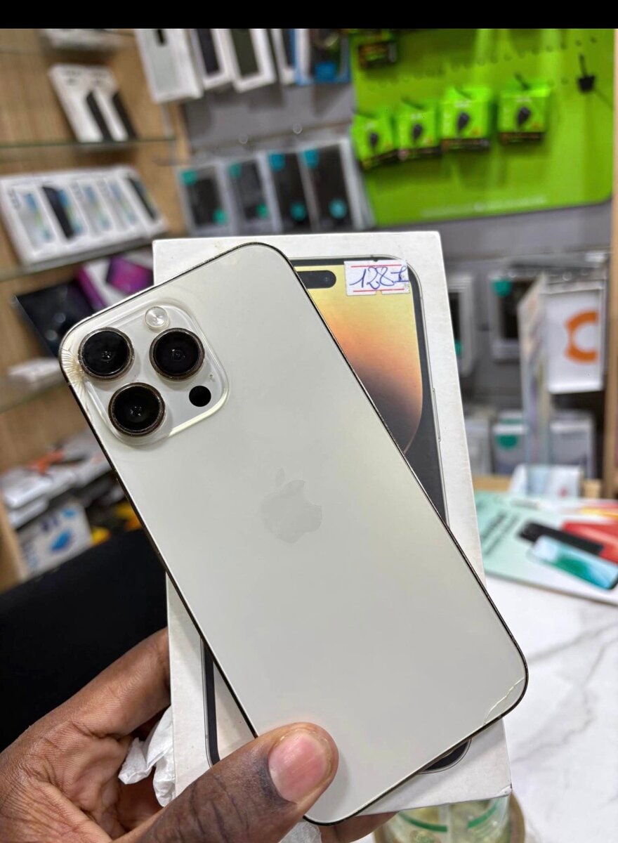 Apple iPhone 15 Pro - Smartphone