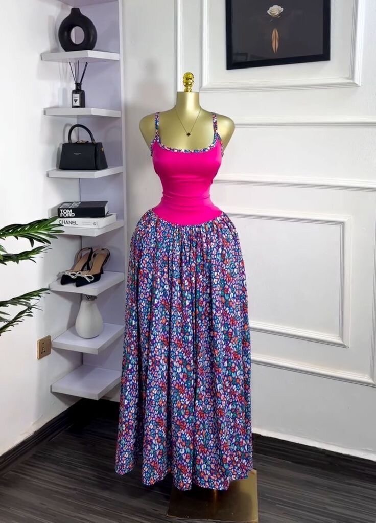 Robe longue élégante et colorée