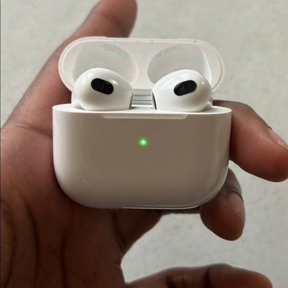 AirPods 3 eme génération Apple