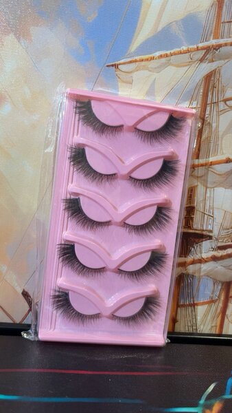 Faux cils volumineux 3D