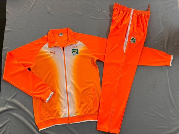 Survêtements sportifs Puma