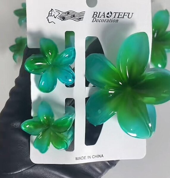 Pinces à cheveux fleurs vertes