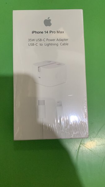 iPhone -C charger 35W