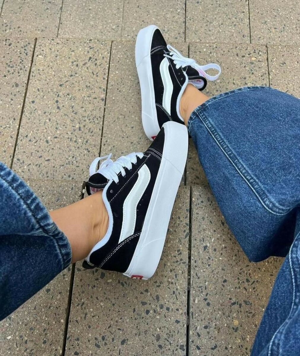 VANS CLASSIC SNEAKER
