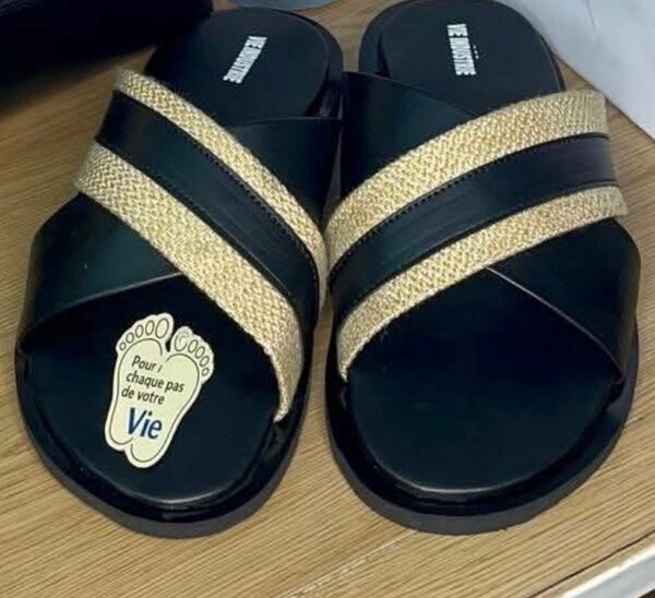 Claquettes élégantes pour homme