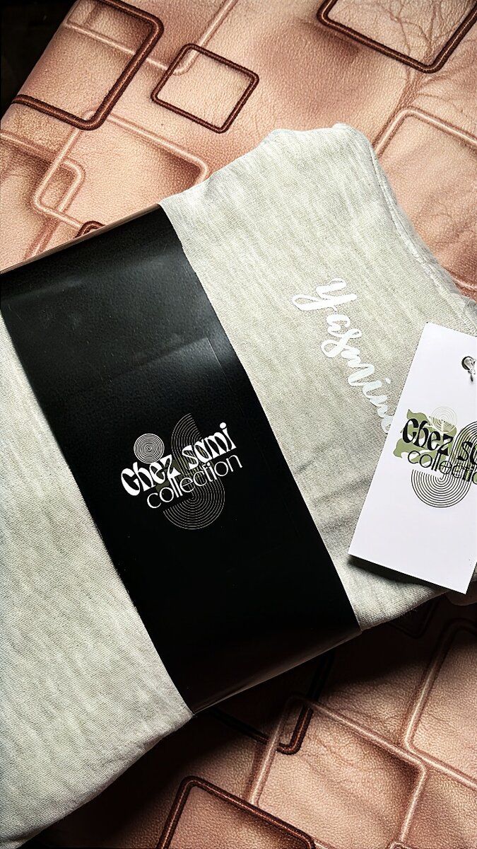 Sweatshirt Chez Sami Design