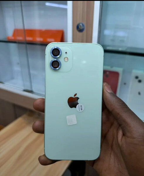 iPhone 12 Vert 64Go