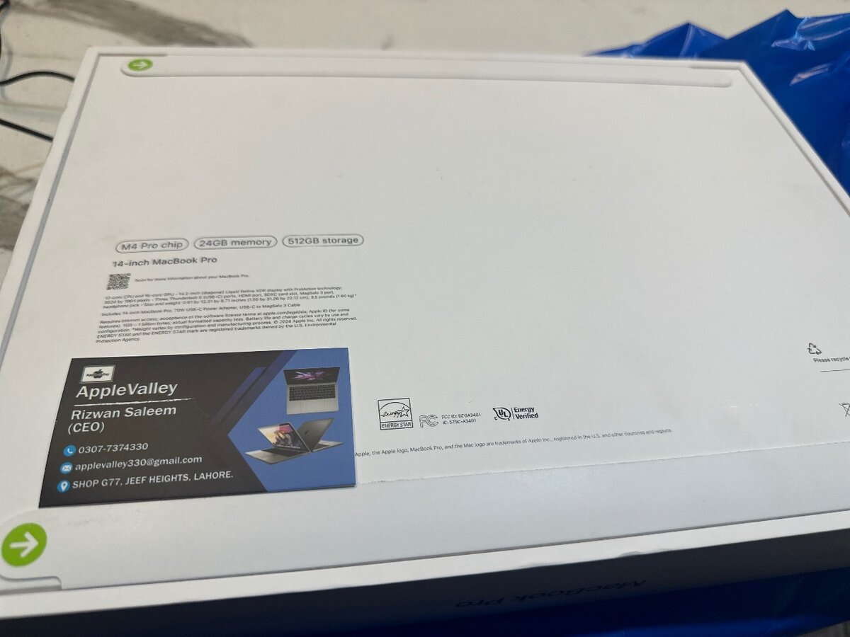 MacBook pro M4. 14 inch/Macbook for sale
