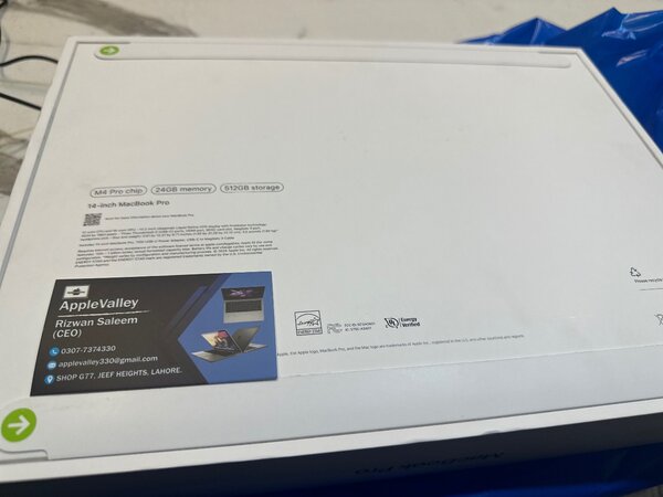 MacBook pro M4. 14 inch/Macbook for sale