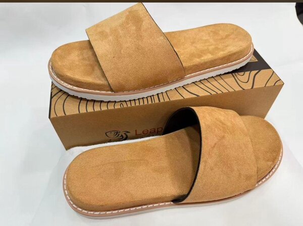 Sandales en daim élégantes