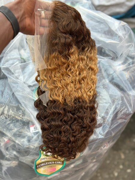 Perruque Lace Wig Bouclée Ombre