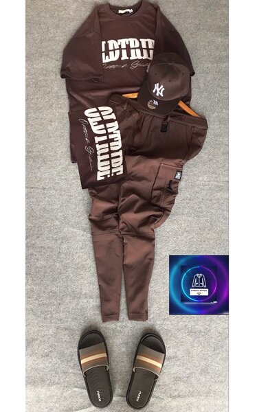 Ensemble décontracté moderne