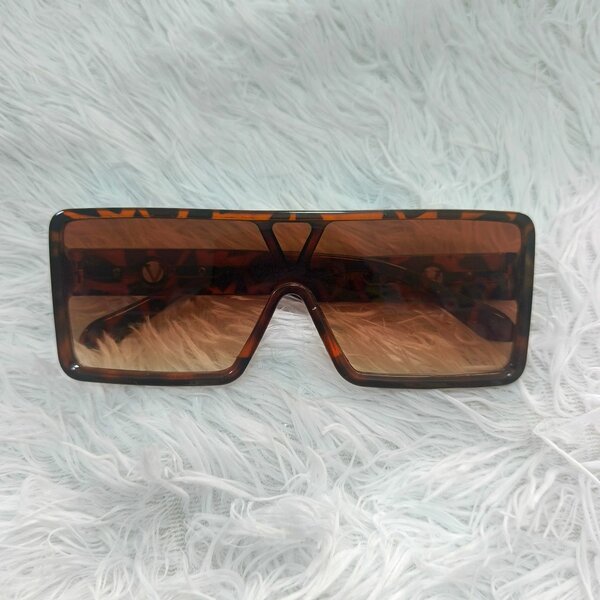 Lunettes de soleil rectangulaires