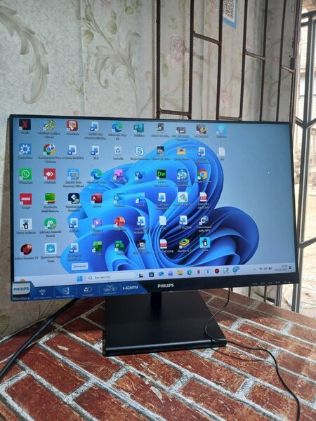 Moniteur Philips 22'' Full HD