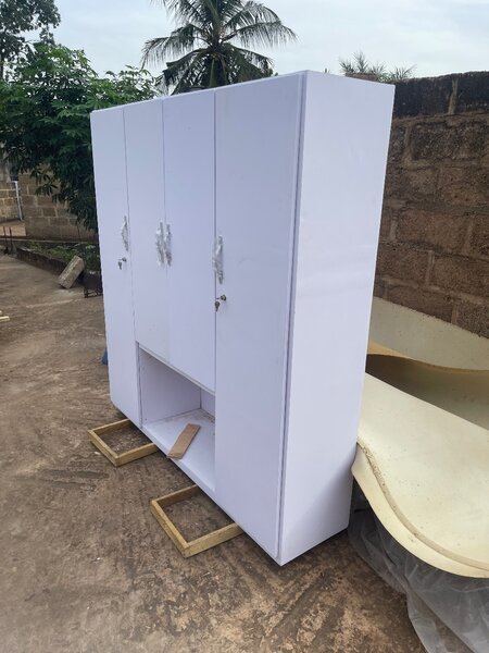 Large 4 door wardrobe