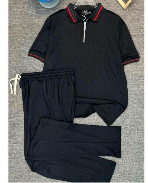 Tenue de sport noire élégante