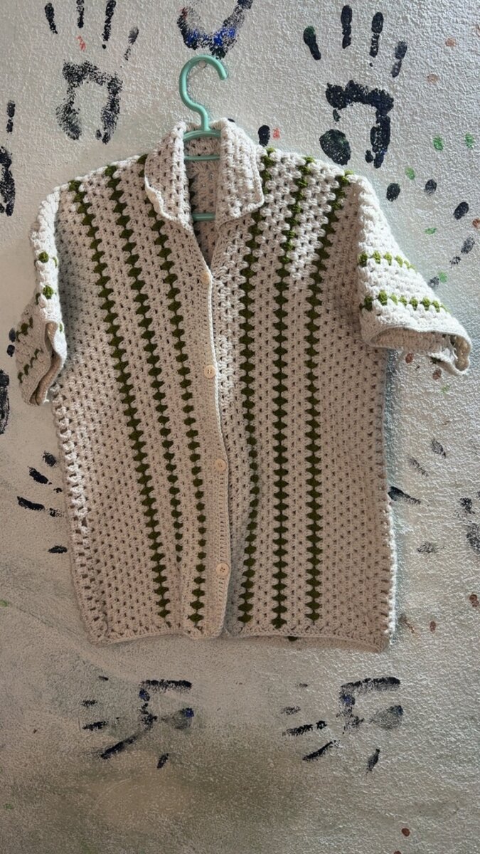 Gilet en Crochet à Rayures