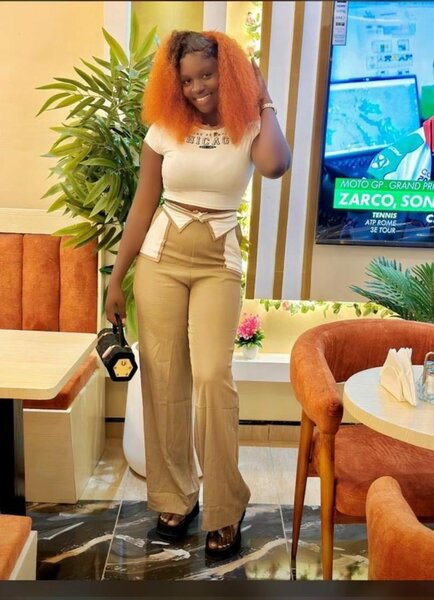 Pantalon évasé élégant