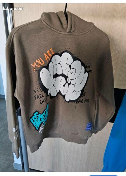 Sweat à capuche urbain